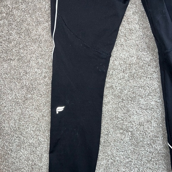 Fabletics leggings and sports bra set - Picture 4 of 4